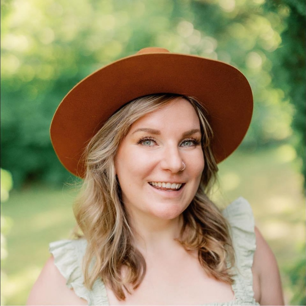 Meet your Posher, Megan